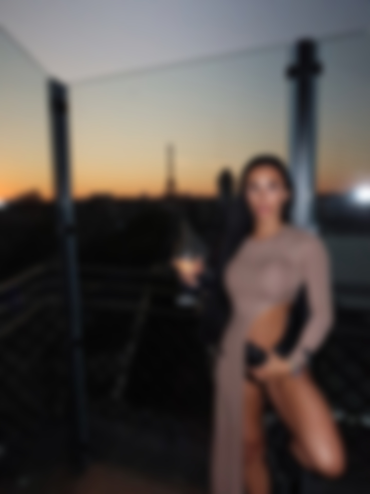 Алена Черновол - роскошная эскорт модель в Москве