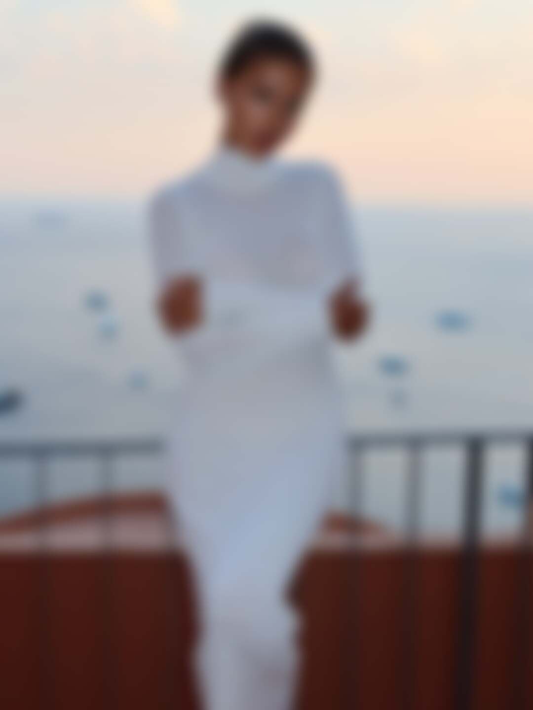 Злата Янич в авторском вечернем платье