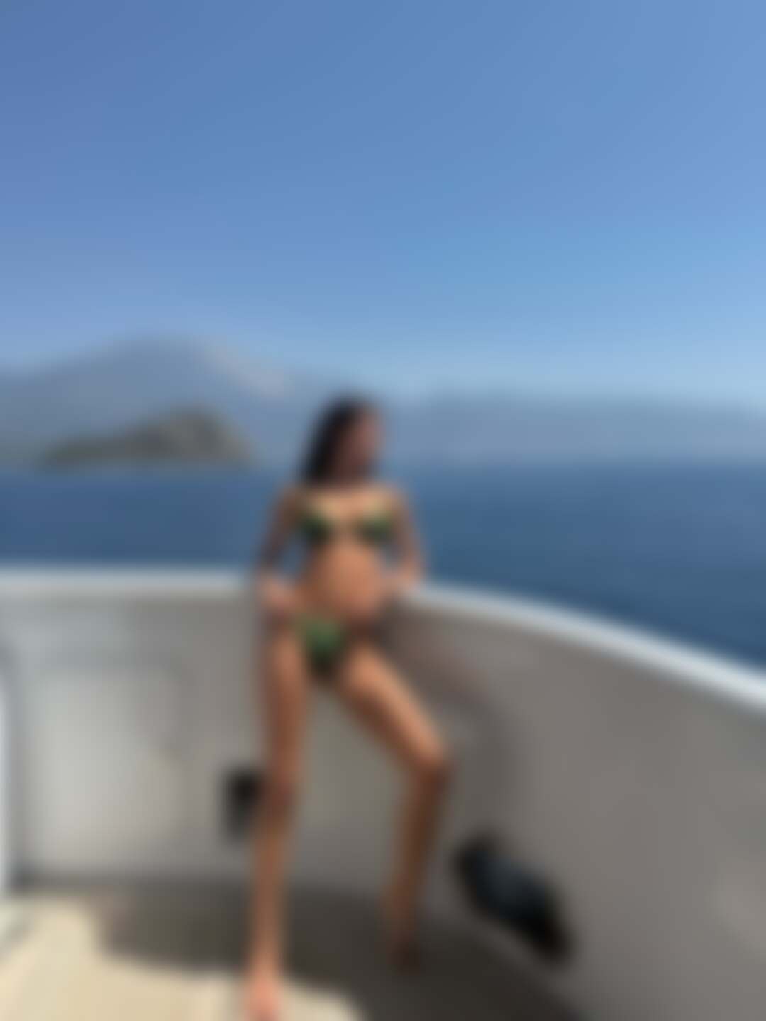 Профессиональное портфолио Яны Сапета для эскорта