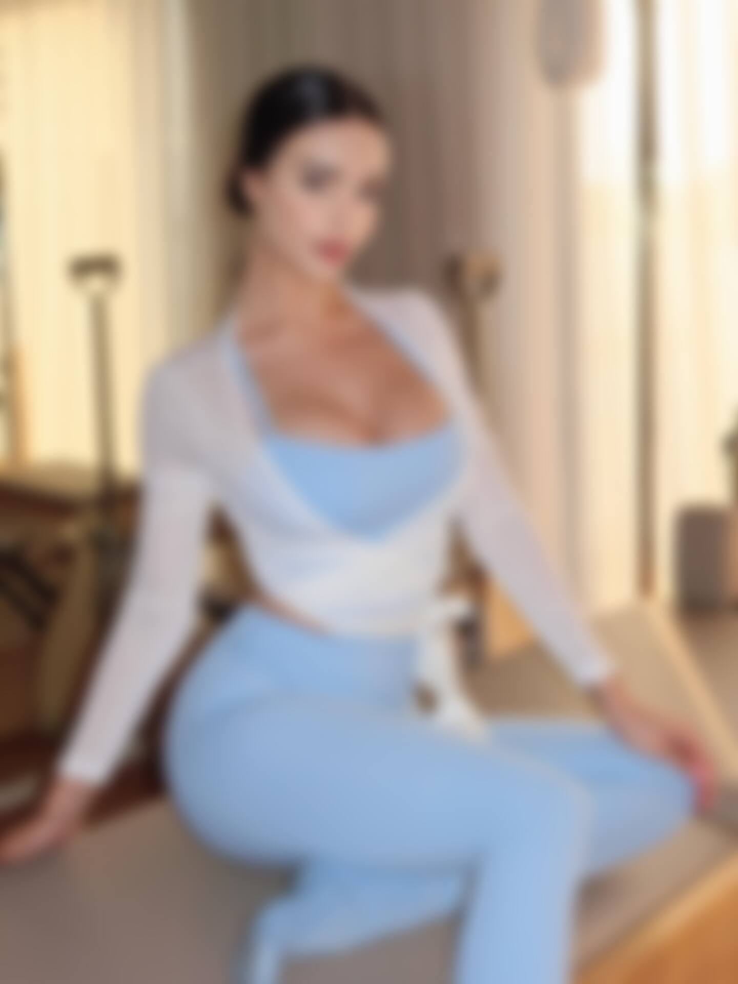 Топовая эскорт модель Москвы Анастасия Ви - профессиональные фотосессии для имиджа