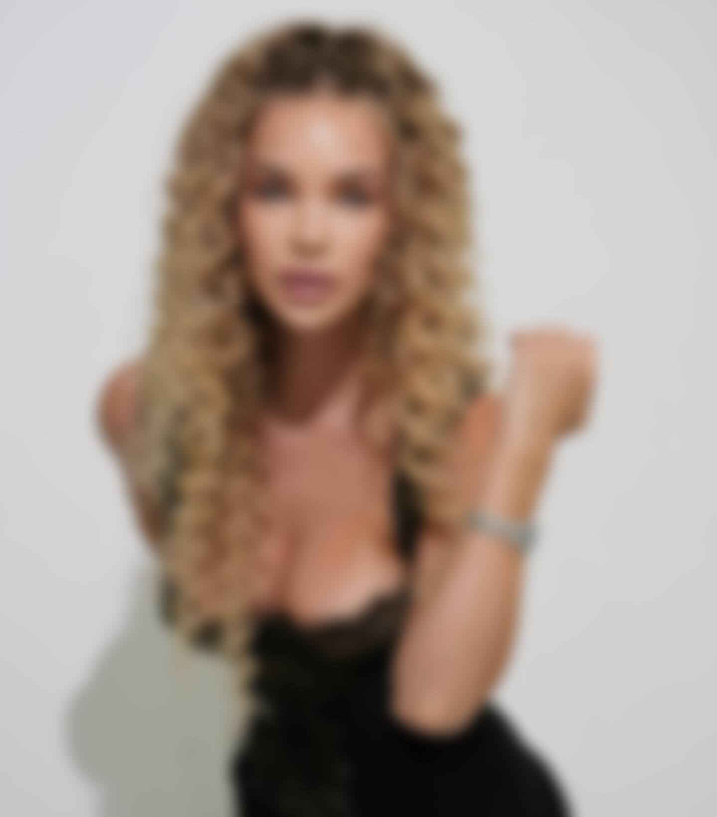 Элитная эскорт модель Лина - профессиональные фото в Москве