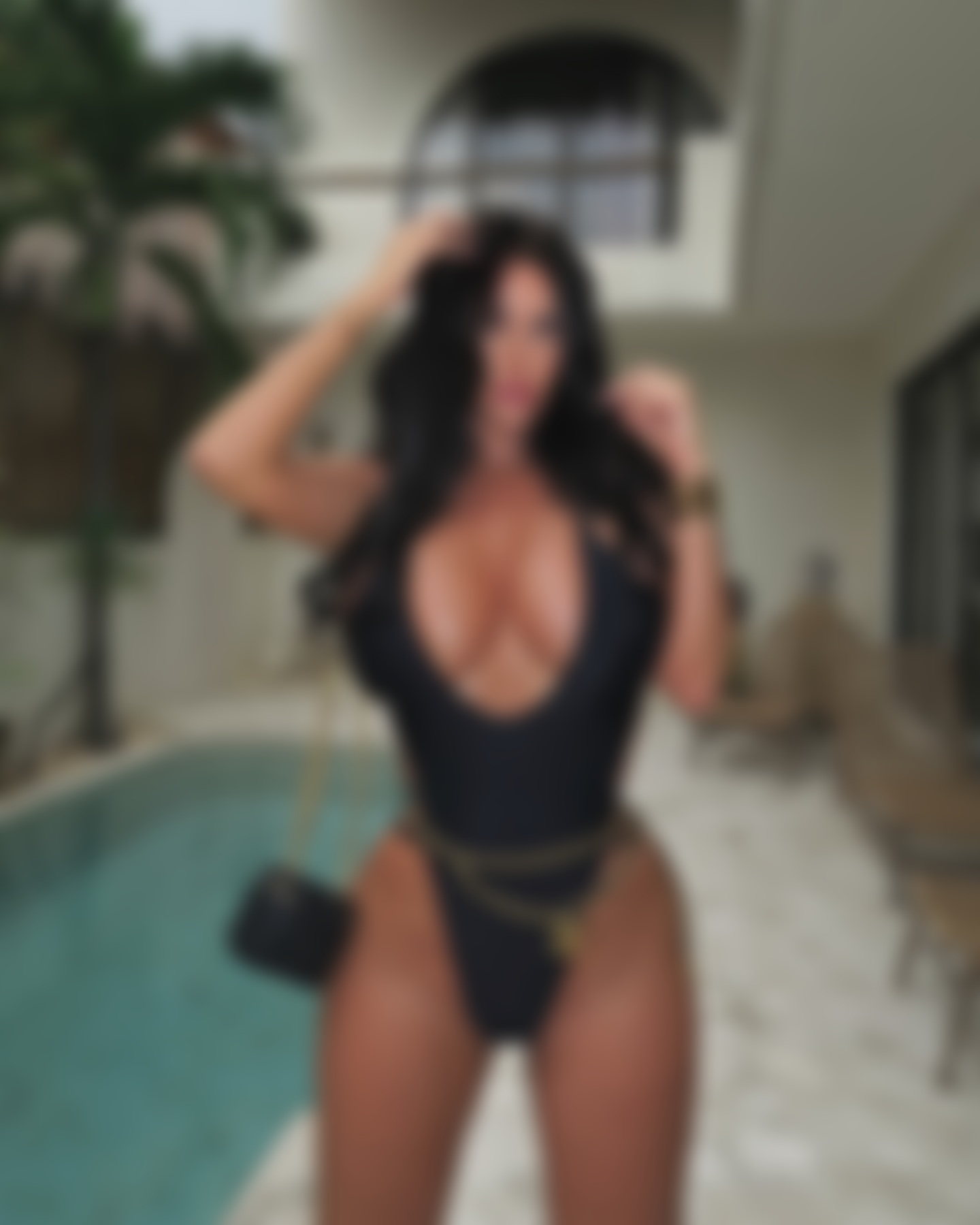 Тесс - эскорт модель из дубая